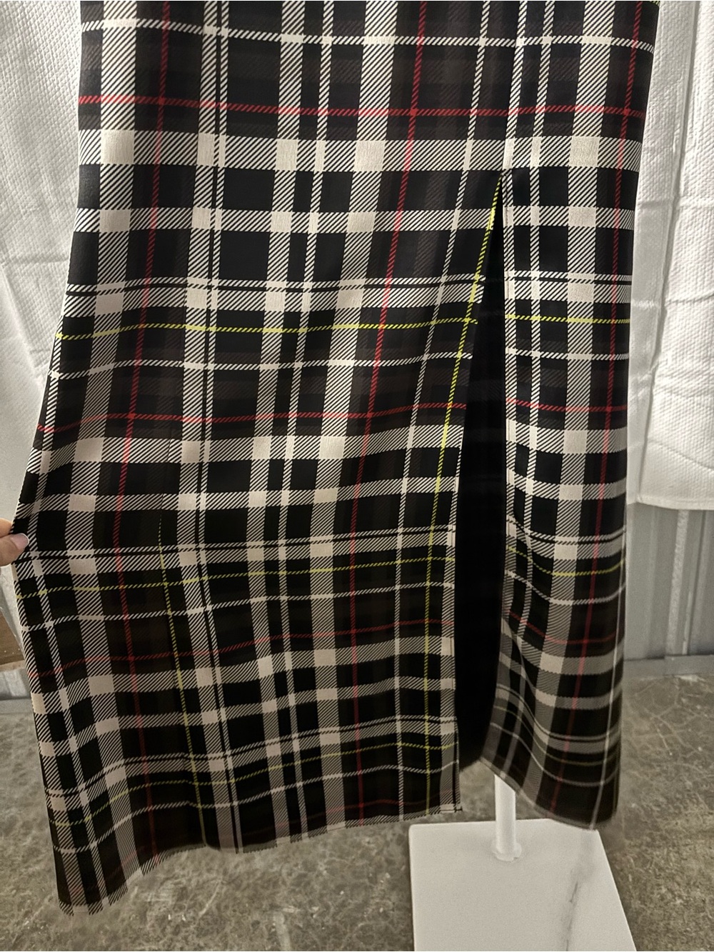 Alice + Olivia Julietta Plaid Maxi Slip Dress | Size 4 - Picture 7 of 8
